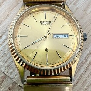 Citizen presidential style mens all gold tone dress watch NEW BATTERY